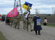 У Бурині попрощалися із захисником Олегом Мазновим, який майже два роки вважався зниклим безвісти