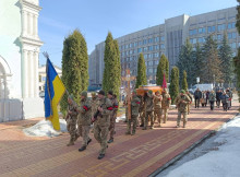 У Сумах провели в останню путь захисника Сергія Гречихіна