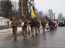 Тростянецька громада попрощалася із захисником, який загинув на Сумському напрямку