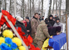 В Охтирці попрощалися із снайпером Сергієм Нікітченком