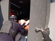 Поліцейські «Білого янгола» евакуювали з прикордоння чоловіка з інсультом