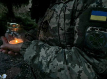 У Великодню ніч Благодатний вогонь доставили в Україну через Волинь