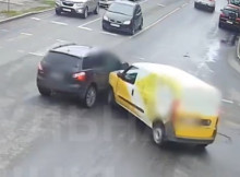 У Сумах на перехресті не розминулися легковушка Nissan та автомобіль пошти