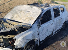 Російський безпілотник знищив службовий автомобіль поліції в Путивлі