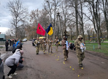 На Сумщині попрощалися з прикордонником Віталієм Черноусом, який рік вважався зниклим безвісти