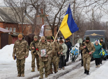 У Тростянці попрощалися із загиблим захисником Анатолієм Косенком