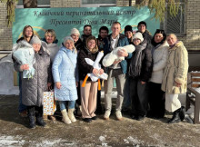 У сім’ї сумських хокеїстів-збірників на траві народився син