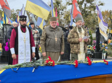 Лебединська громада попрощалася із захисником Денисом Обозним