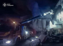 Пожежа на Нижньовоскресенській: рятувальники врятували будівлю в середмісті (відео)