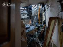 Наслідки дронових атак на житловий сектор Сум: пошкоджено 11 будинків та дитсадок