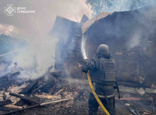 Вночі російська армія атакувала Березівську громаду: горіли житлові будинки