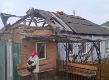 Під Сумами дрон влучив у будинок: постраждала літня жінка