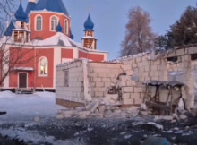 Російська атака по Конотопу: понівечено храм і єпархіальну будівлю