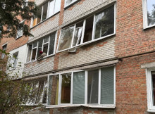 У Сумах внаслідок удару КАБів у багатоповерхівках вибито близько 100 вікон