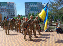 У Сумах провели в останню путь загиблого захисника Дмитра Сидорова