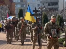 У Сумах провели в останню путь загиблого захисника Валентина Козинця