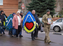 Охтирська громада попрощалася зі старшим сержантом Михайлом Литвиненком