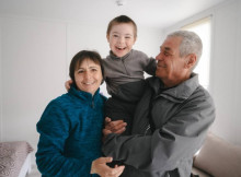 Перші родини переселенців отримали квартири в модульному містечку в Сумах