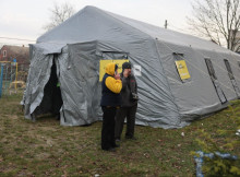 В Охтирці рятувальники розгорнули Пункт незламності на місці влучання ворожих дронів