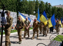 Роменська громада провела в останню путь загиблого на Донеччині нацгвардійця Сергія Калашніка