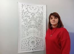 Витинанка як шахова партія – паперові світи майстрині з Сум