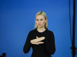 Між словами і жестами: історія сумської перекладачки Ніни Островської