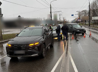 У Сумах водій на Peugeot спричинив потрійну ДТП