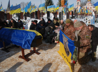 Шостка попрощалася з Героєм Олексієм Тимошиком, який два роки вважався зниклим безвісти