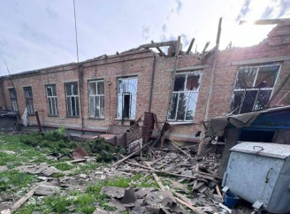 Російський "шахед" прямим влучанням розбив будівлю музею в Конотопі