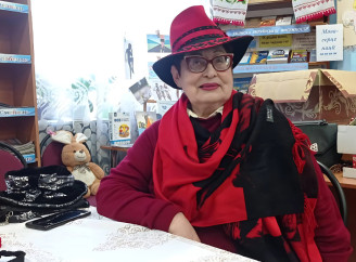 «Мадам Шляпка» — як сумʼянка створює капелюшки та галстуки