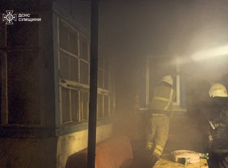На Сумщині рятувальники гасили пожежі в Шостці та Охтирці