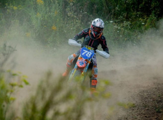 Дар’я Олех із Конотопа стала призеркою Чемпіонату та Кубку України з мотокросу