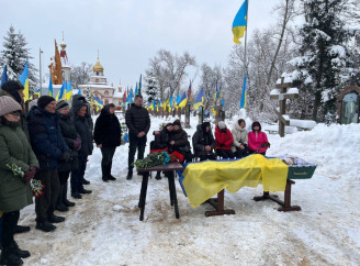 Помер у свій 54-й день народження: Шостка попрощалася із захисником Кирилом Кочановим