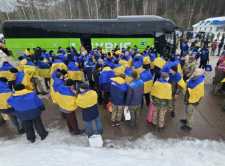 Вісім захисників із Сумщини повернулися додому з полону