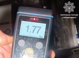 У Сумах п’яний водій проїхав на заборонний сигнал світлофора