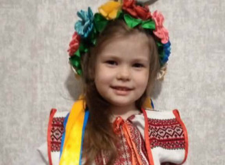 Лікарі борються за життя 6-річної дівчинки, пораненої під час обстрілу Сумщини