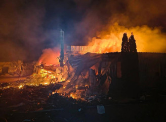 Нічна атака на Київщину: у Броварській громаді пошкоджені підприємства, будинки й авто