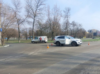 ДТП на перехресті Харківської та Сергія Табали: зіткнулися два легковики