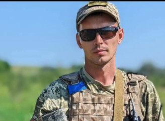 На Сумщині під час виконання бойового завдання загинув молодший сержант Андрій Козловець з Києва