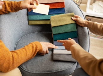 Когда необходима перетяжка обивки мебели и в чем ее преимущества