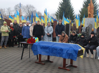 Шостка провела в останню путь захисника Дмитра Колота