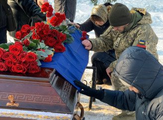 Через дев'ять місяців невідомості Герой повернувся додому: Глухівщина провела в останню путь Романа Сорбата
