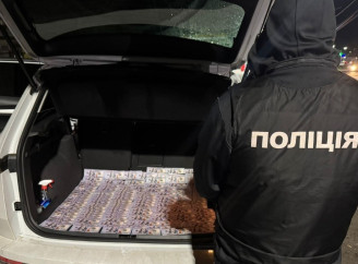 Схема на 42 500 доларів: поліція Сумщини затримала організатора незаконного переправлення ухилянтів за кордон