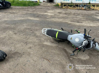 В Охтирці "джип" зіткнувся з мотоциклом: госпіталізовано 16-річного юнака