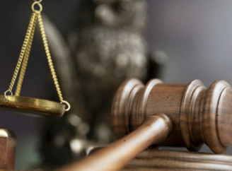 У Сумах винесли вирок чоловіку, який у масці напав на своїх колишніх клієнтів