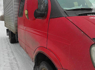 Чотири адмінпротоколи за одну аварію: у Сумах затримали водія-втікача без страховки та прав