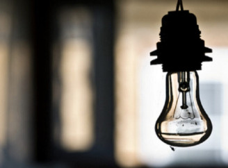 Графіки погодинних відключень на 24 листопада: стало відомо, які черги будуть зі світлом