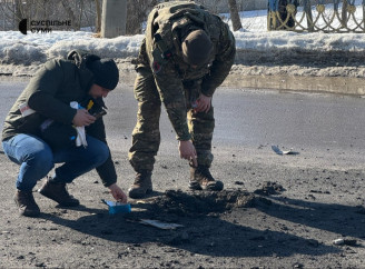 У Сумах ворожий дрон пошкодив дорогу