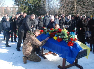 У Шостці провели в останню путь захисника Максима Мозка