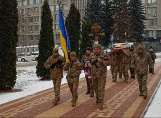Сумська громада попрощалася з воїном Ярославом Повхом
